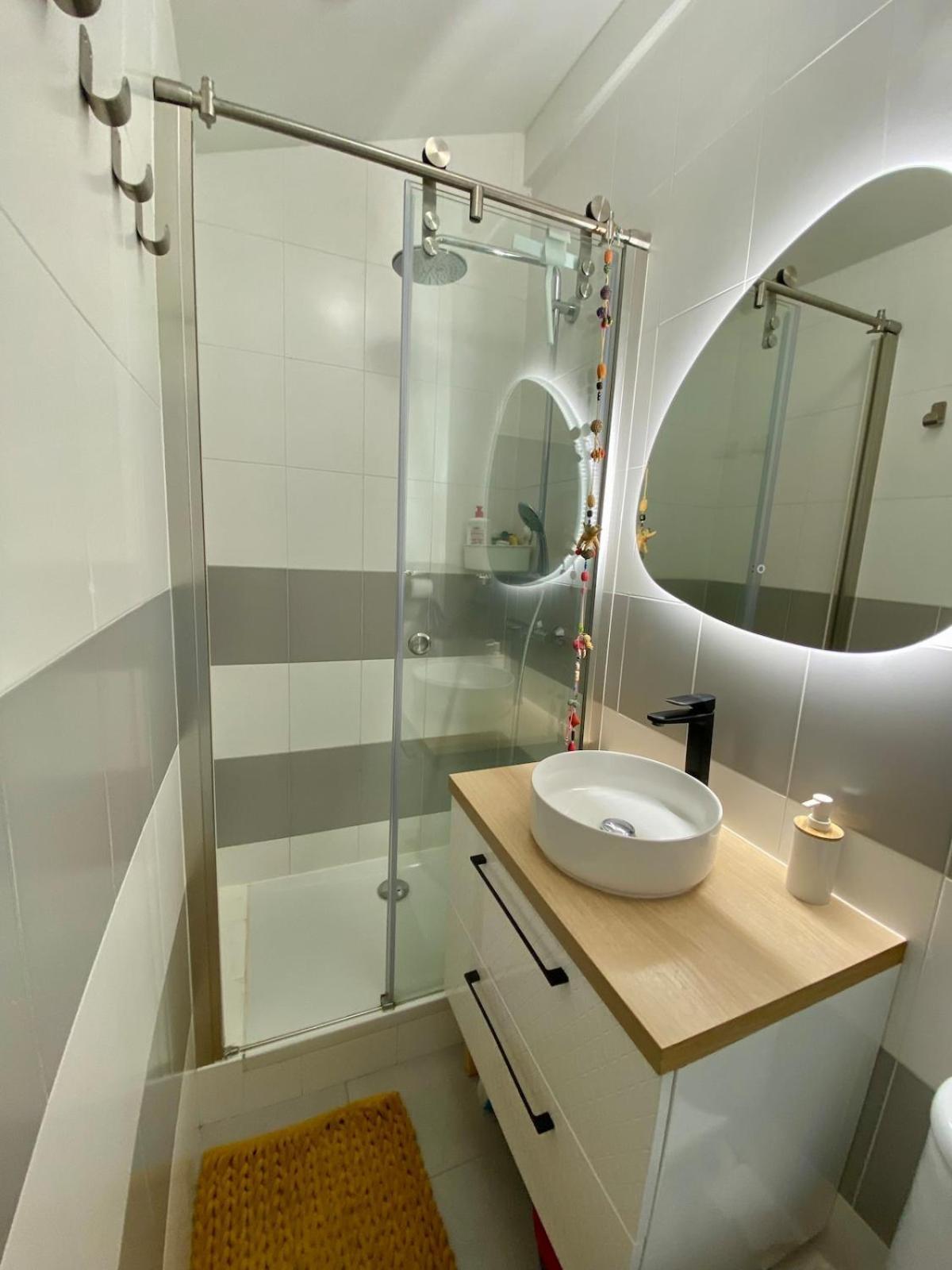 Duplex 80m2 Port De Nice, Direct Aeroport Avec Le Tram Appartamento