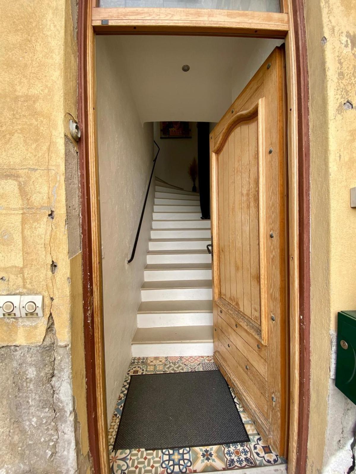 Duplex 80m2 Port De Nice, Direct Aeroport Avec Le Tram Appartamento
